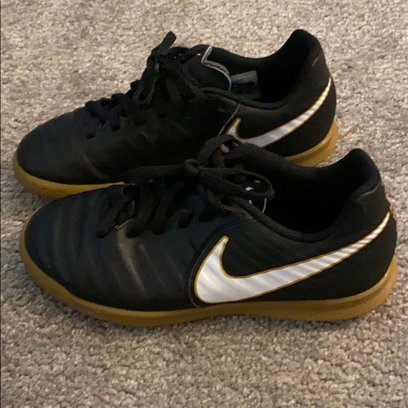 Nike Shoes Indoor Soccer 3y Poshmark